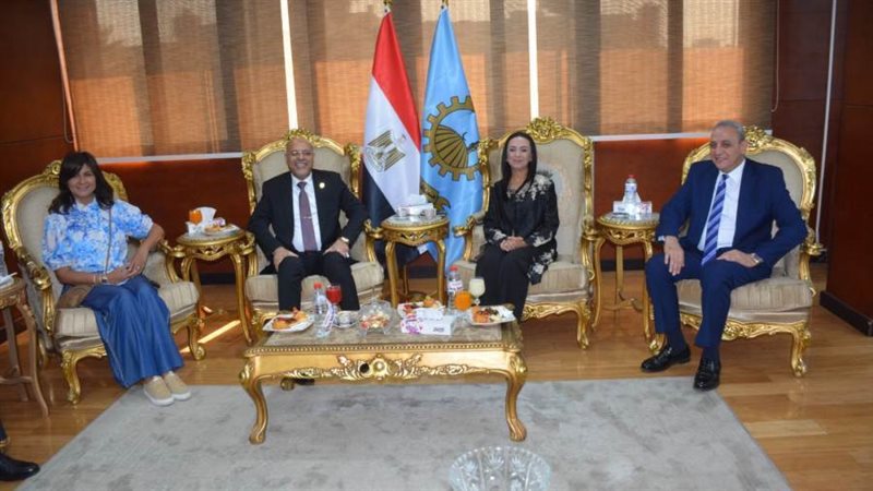 محافظ الغربية خلال