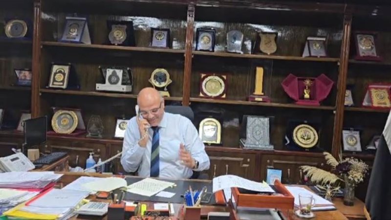 محافظ القليوبية يهنئ