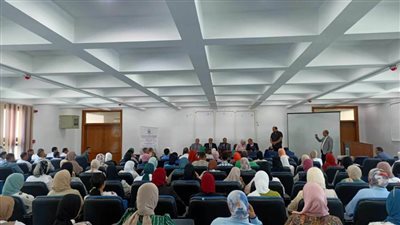 بالصور.. جامعة دمنهور تعقد ملتقى توظيفيا للطلاب والخريجين لصقل مهاراتهم وتأهيلهم لسوق العمل 