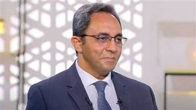 محافظ قنا يتابع الموقف التنفيذي لأعمال ترفيق المدن الصناعية وتقديم التسهيلات للمستثمرين