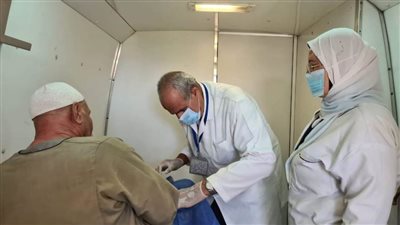 بمشاركة 8 عيادات طبية.. الكشف على 1128مواطنًا بقافلة طبية مجانية بقرية 