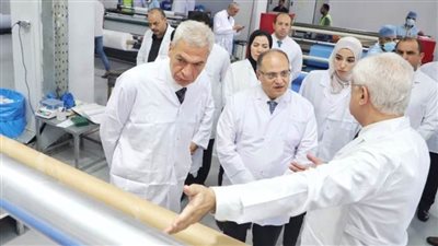 رئيس هيئة الدواء يشارك في افتتاح توسعات مصنع مستلزمات طبية بمدينة السادات