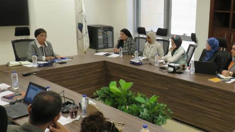 اجتماع نائبة وزير