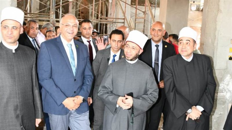 وزير الاوقاف والمحافظ