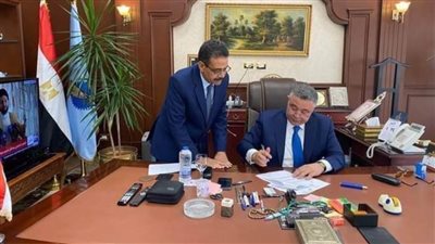 محافظ البحر الأحمر يعتمد نتيجة امتحان شهادة 