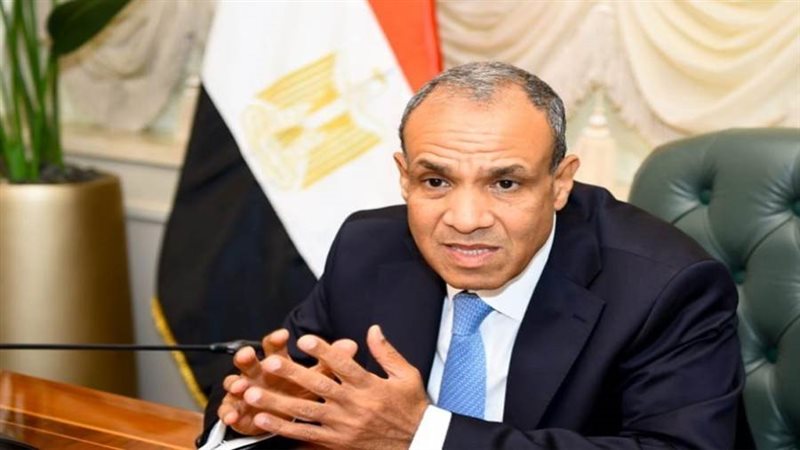 الدكتور بدر عبدالعاطي