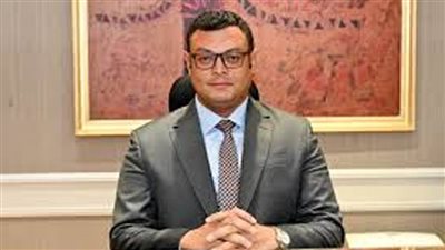 وزير الإسكان يتفقد اللمسات النهائية لتنفيذ فرع الشهر العقارى بمدينة العلمين الجديدة