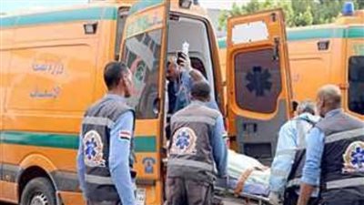 مصرع سائق في انقلاب سيارة نقل محملة بالزيوت في الوادي الجديد