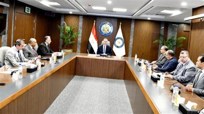 وزير البترول يقرر تشكيل لجنة استشارية منوطة بزيادة إنتاج الحقول وإدارة الخزانات البترولية