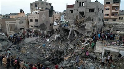 شهداء ومصابون في قصف الاحتلال لمنزل في خان يونس