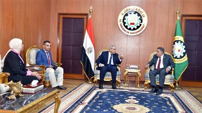 محافظ الدقهلية ورئيس الهيئة العامة لتعاونيات البناء يبحثان استكمال مول كمبوند «الياسمين»