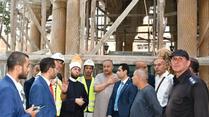 وزير الاوقاف يتفقد