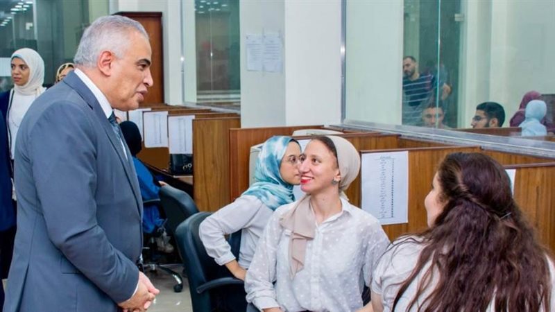 رئيس جامعة طنطا خلال