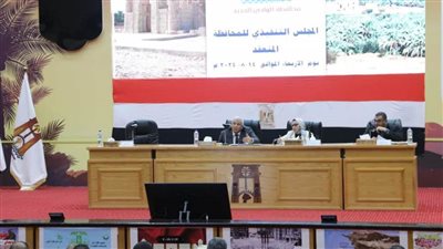 محافظ الوادي الجديد يحظر نقل المعلمات خارج محل إقامتهم 