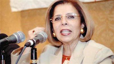 مشيرة خطاب: الإفراج عن كبار السن خطوة مهمة تترجم الرغبة في الارتقاء بحقوق الإنسان 