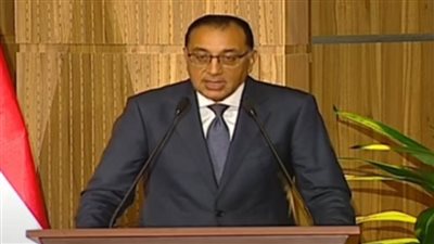 عاجل| رئيس الوزراء: نعمل على توطين صناعة السيارات والهواتف المحمولة