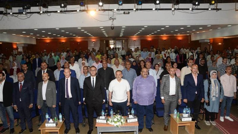 محافظ أسيوط يشهد