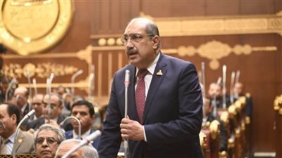 وهبة: الدولة تولي الصناعة اهتماما كبيرا وتضع التطوير والتوطين على رأس أولوياتها