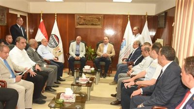 وزير قطاع الأعمال العام يزور الدلتا للصلب ويلتقي محافظ القليوبية ونواب البرلمان