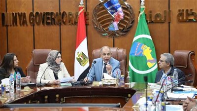 محافظ المنيا يلتقي أعضاء مجلس الشيوخ لمناقشة قضايا المواطنين  