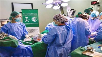 مركز الملك سلمان للإغاثة يدشن مشروعًا طبيًا لجراحة القلب المفتوح والقسطرة للبالغين وللأطفال في إندونيسيا