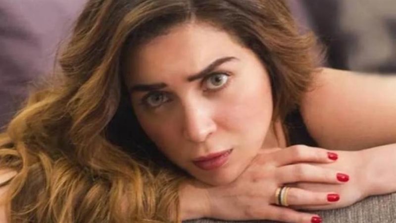 مى عز الدين