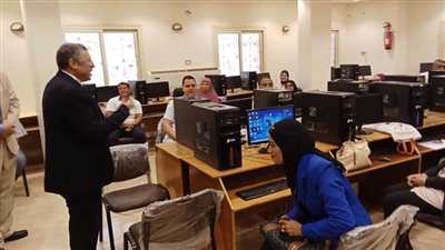 وكيل تعليم البحيرة يتابع ورش عمل أعمال الكنترول المدرسي وتنمية مهارات التحول الرقمي
