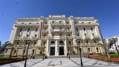 وزير الإسكان يتابع موقف تقدم الأعمال بمشروعات العاصمة الإدارية الجديدة