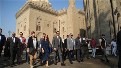 وزير الثقافة ونائب وزير السياحة يتفقدان بيمارستان المؤيد شيخ