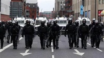 شرطة أيرلند الشمالية تخلي أكثر من 400 منزل لتفكيك قنبلة تعود للحرب العالمية