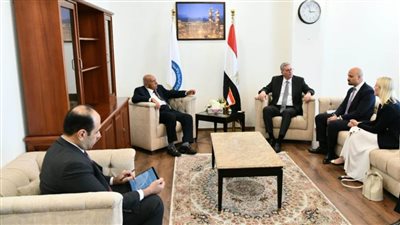 وزير البترول يتابع معدلات إنتاج حقول الفيوم وبني سويف مع فاروس إنرجي