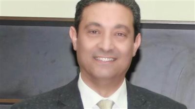 محافظ دمياط يتفقد الغرف الفندقية بالمشروعات السياحية ويضع حجر أساس لأحد المنتجعات السياحية