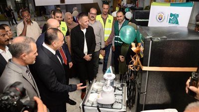 محافظ أسيوط يسلم 5 أجهزة عرائس للفتيات المقبلات على الزواج 