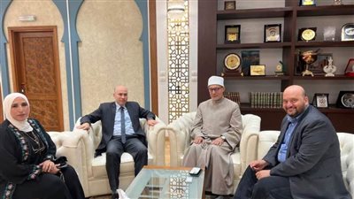 مفتي الجمهورية يستقبل رئيس تحرير بوابة الأهرام ومسؤول الملف الديني لتهنئته بتولي مهام منصبه