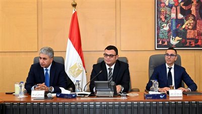 وزراء السياحة والإسكان والاستثمار يلتقون عدداً من المستثمرين في مجال التنمية السياحية