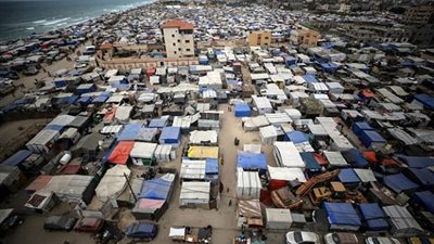 الأمم المتحدة: 30 ألف فلسطيني في كل كيلومتر مربع بمواصي غزة