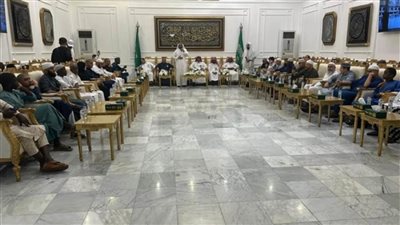 المشاركون في مسابقة الملك عبدالعزيز الدولية يزورون بعض المعالم الدينية