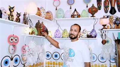 بالفيديو.. متعاف لصندوق مكافحة الإدمان يشارك بمنتجات المشغولات اليدوية بمهرجان العلمين الجديدة 