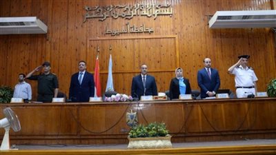 تخصيص أراضي أملاك دولة لإقامة أجنحة بمدارس منفلوط وأبوتيج بأسيوط