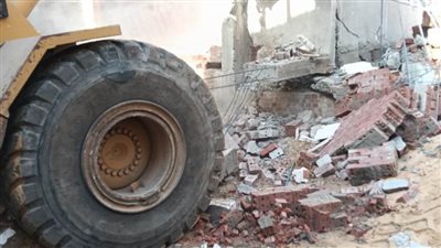 إزالة 41 حالة تعد بإجمالي مساحة 4217 مترا بنطاق 9 مراكز بالبحيرة 