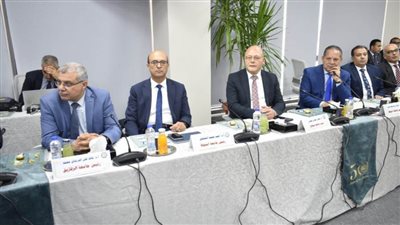 رئيس جامعة أسيوط يشارك اجتماع المجلس الأعلى للجامعات بالأكاديمية العربية للعلوم والتكنولوجيا