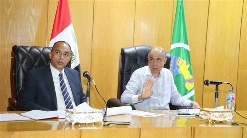 محافظ المنيا ونايبه