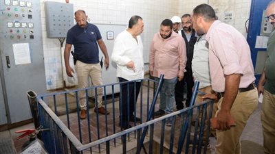 محافظ أسيوط يصدر توجيهات صارمة بتطهير محطات الصرف الصحي وفق جدول زمني محدد 