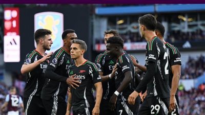 أرسنال يفوز على أستون فيلا ويعود للديار بالعلامة الكاملة