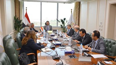 وزير التموين: مشروع توطين صناعة الصوامع في شرق بورسعيد تبلغ تكلفته 6ر2 مليار جنيه