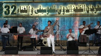  مصطفى حجاج يمتع الجمهور.. ومشاركة أولى لسمر طارق بالقلعة