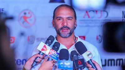 حسين زكي مدربًا لمنتخب اليد مع الإسباني باستور