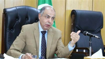 محافظ المنيا يناقش خطة العام الدراسي الجديد ويوجه برفع درجة الاستعداد القصوى لاستقبال الطلاب