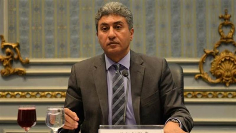 وزير السياحة والآثار