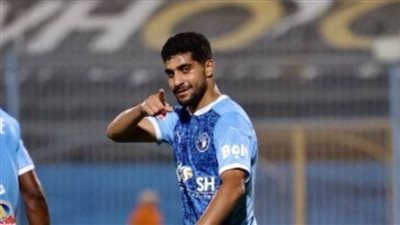 إبراهيم عادل يحاول إقتناع بيراميدز من أجل الاحتراف 